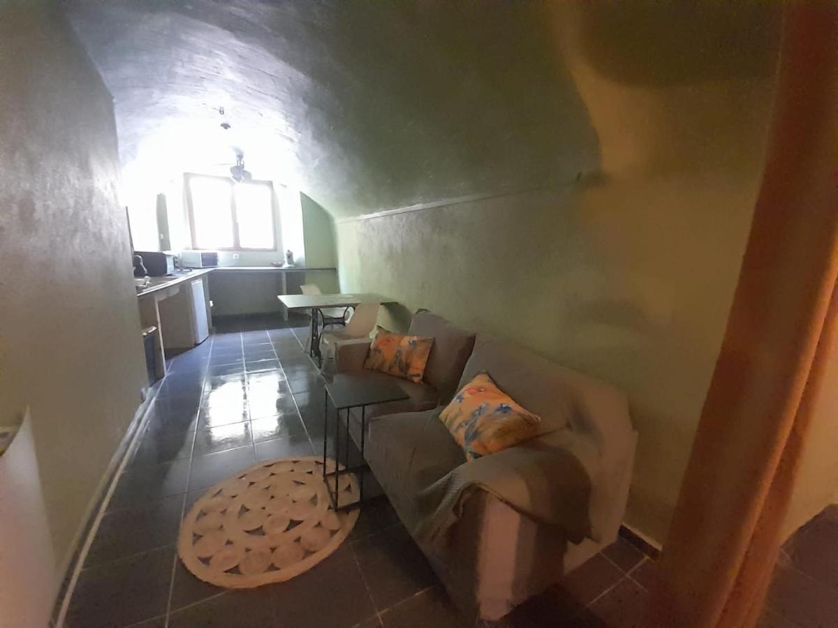 Gite Olivia Saint-Florent-sur-Auzonnet Exterior photo